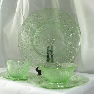 Tiara 1930's Glassware Dinnerware set